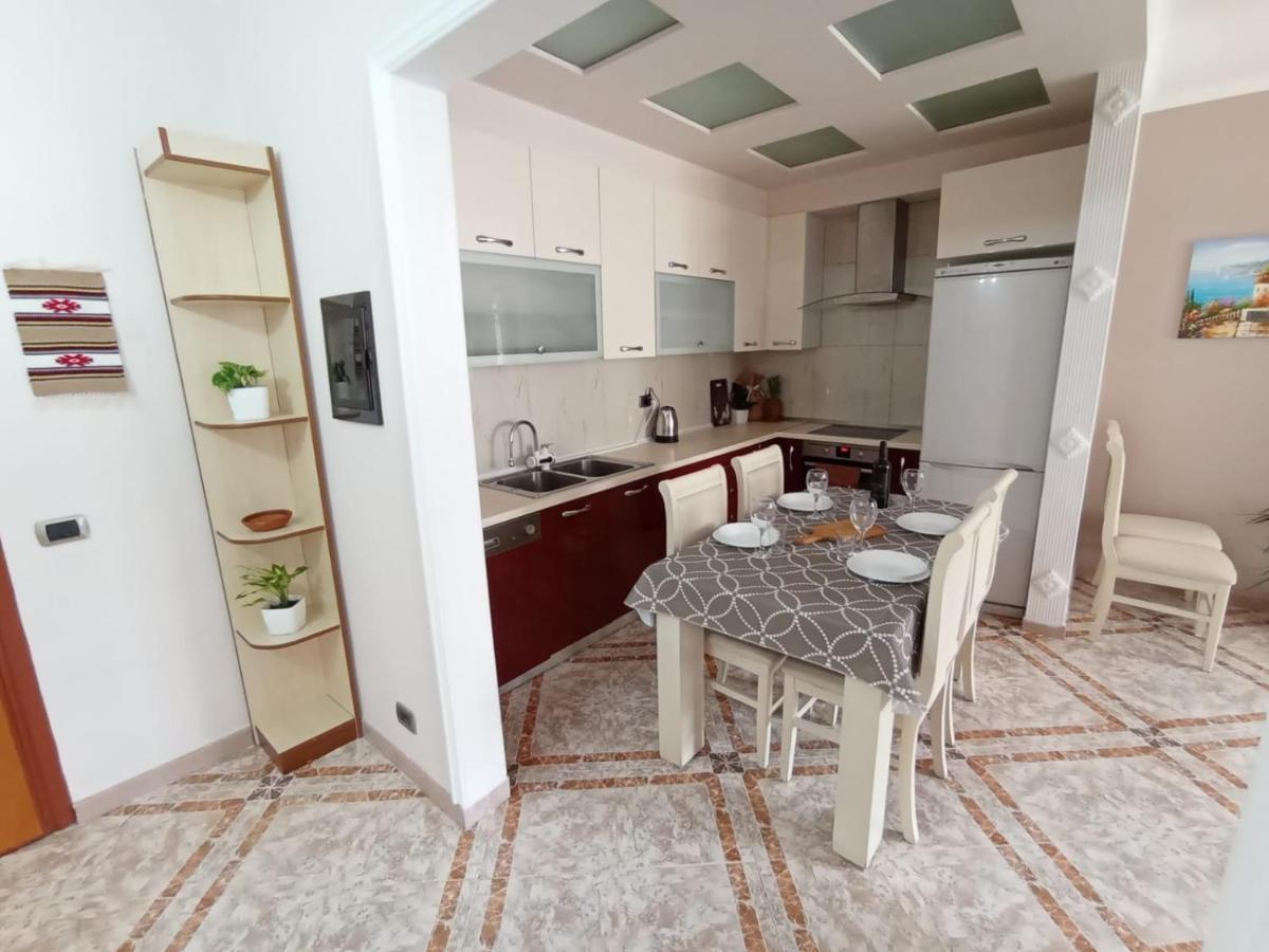 Trea - 2 Bedrooms - Riviera With Private Parking Vlore