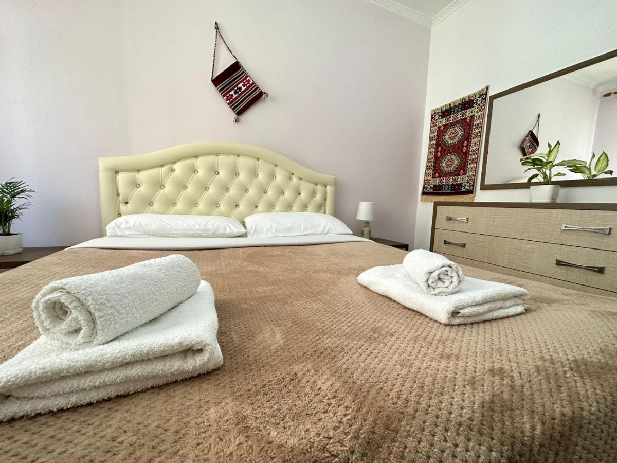 Trea - 2 Bedrooms - Riviera With Private Parking *